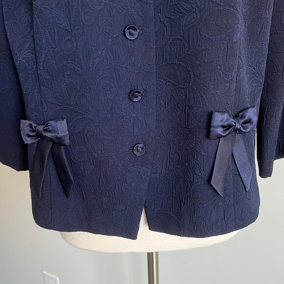Dorby Skirt Suit Bow Pocket Detail Mock Collar Textured Paisley Navy Blue 18 - Picture 2 of 13